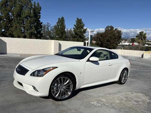 2014 INFINITI Q60 Journey