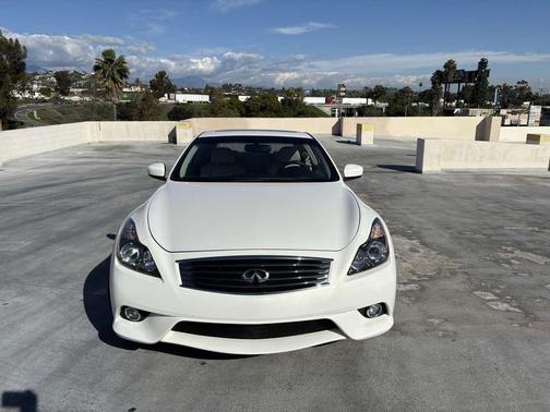 2014 INFINITI Q60 Journey