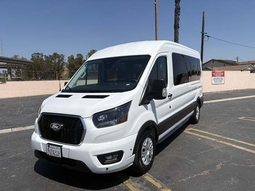 Oxford White 2026 Ford Transit-350 XLT