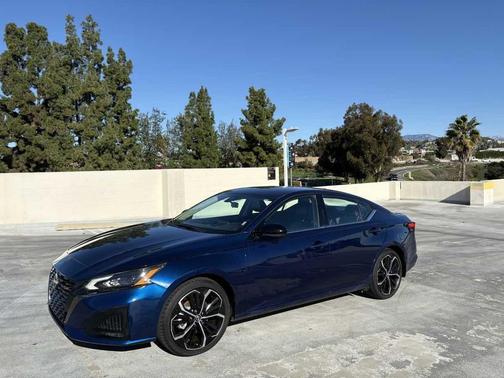 2024 Nissan Altima SR FWD