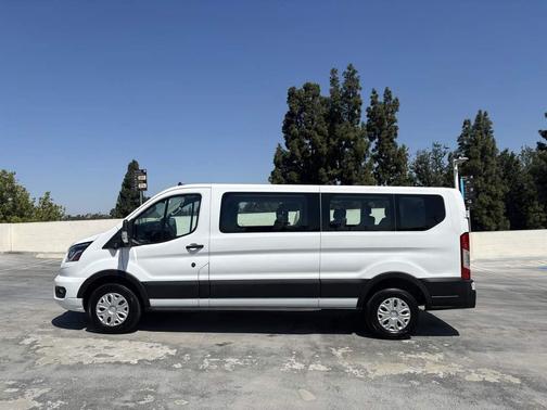 Oxford White 2023 Ford Transit-350 XLT