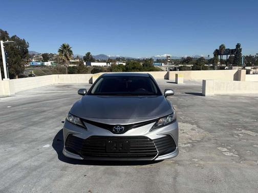 2022 Toyota Camry LE