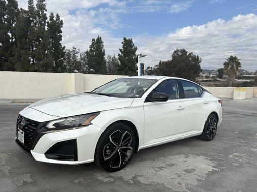 2024 Nissan Altima SR FWD