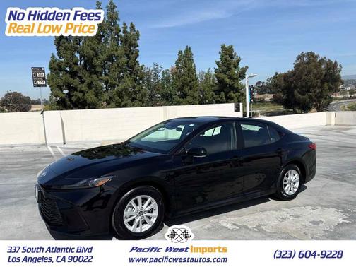 2025 Toyota Camry LE