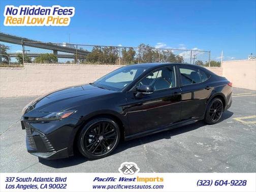 2025 Toyota Camry SE