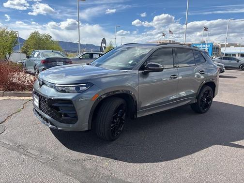 Platinum Gray Metallic 2025 Volkswagen Tiguan 2.0T SE R-Line Black