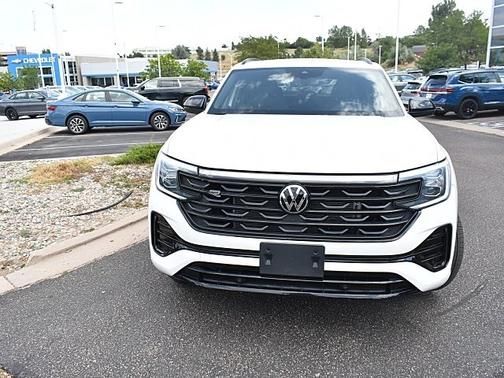2025 Volkswagen Atlas Cross Sport 2.0T SEL R-Line Black