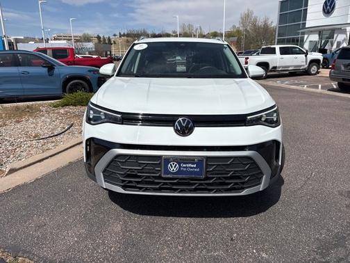 Pure White 2025 Volkswagen Taos 1.5T SE