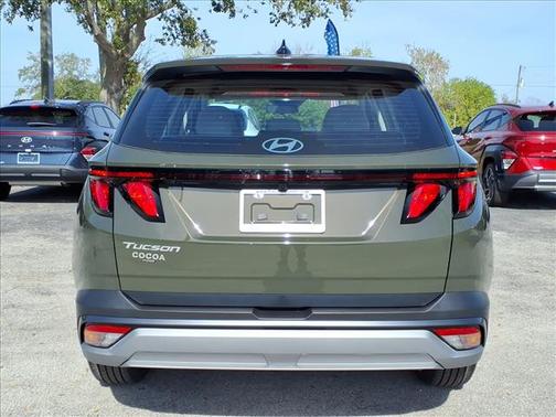 2026 Hyundai TUCSON SE
