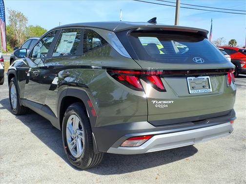 2026 Hyundai TUCSON SE