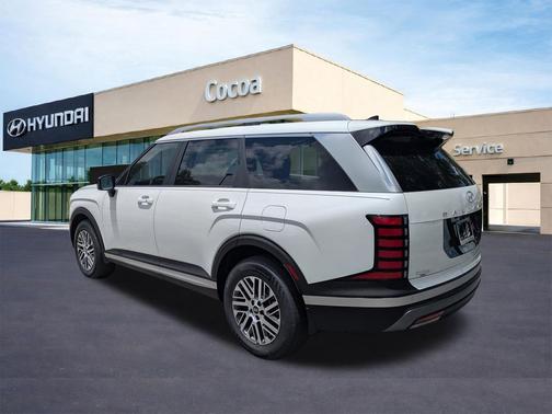 Creamy White Pearl 2026 Hyundai PALISADE SEL 8P