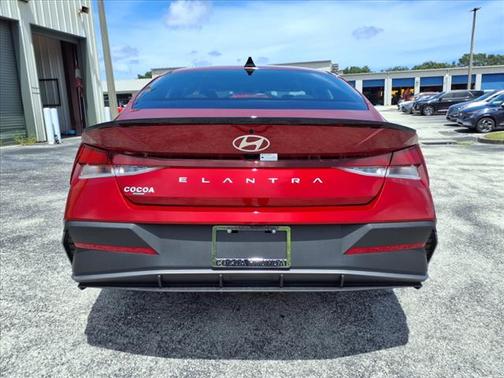 2025 Hyundai ELANTRA Sport