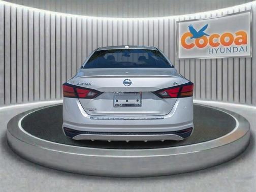 Brilliant Silver Metallic 2022 Nissan Altima 2.5 SV