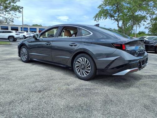 2025 Hyundai SONATA Hybrid Limited