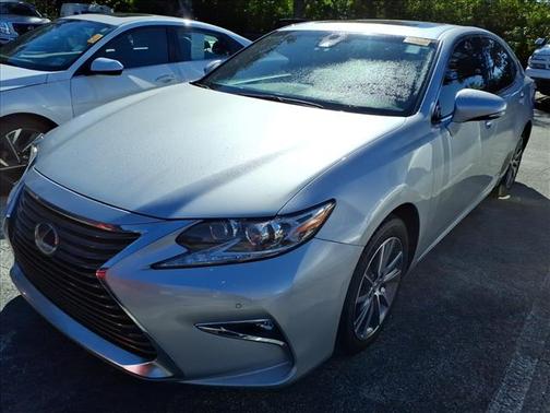 2018 Lexus ES 300h Base