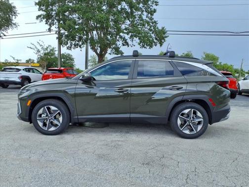 2025 Hyundai TUCSON SEL