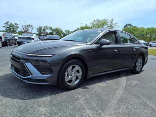 2025 Hyundai SONATA SE