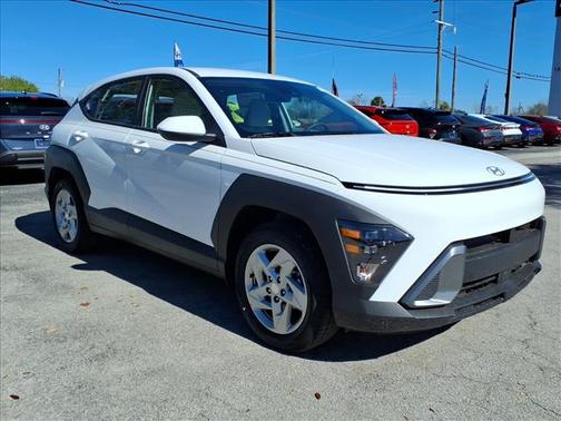 2026 Hyundai KONA SE