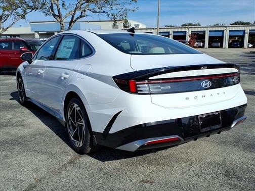 2026 Hyundai SONATA SEL