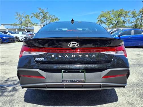 2025 Hyundai ELANTRA Sport