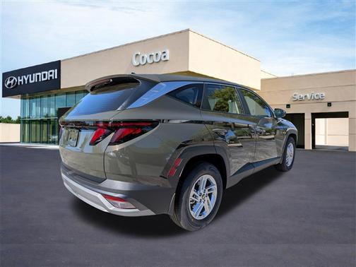 2026 Hyundai TUCSON SE