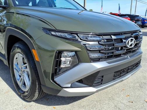 2026 Hyundai TUCSON SE