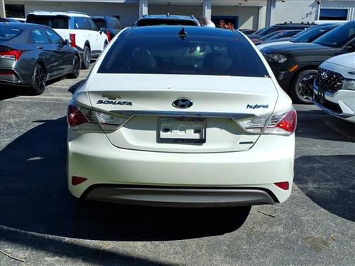 2014 Hyundai SONATA Hybrid Limited