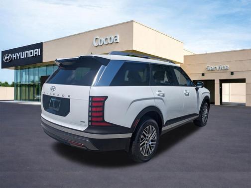 Creamy White Pearl 2026 Hyundai PALISADE SEL 8P