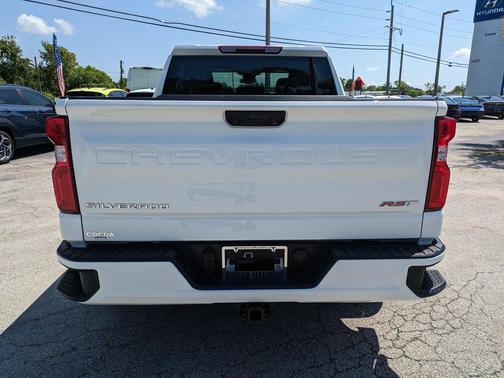 Summit White 2026 Chevrolet Silverado 1500 RST