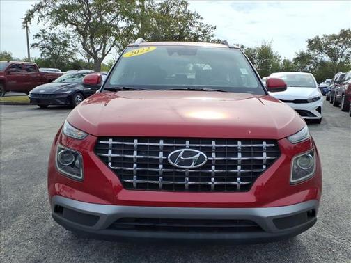 2022 Hyundai VENUE SEL