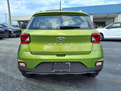 2023 Hyundai VENUE SEL