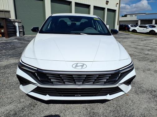 2026 Hyundai ELANTRA HEV SEL Sport