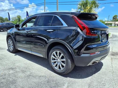 2023 Cadillac XT4 Premium Luxury