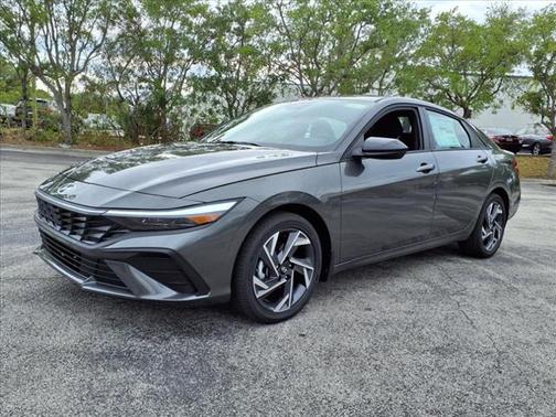 2025 Hyundai ELANTRA HEV SEL Sport