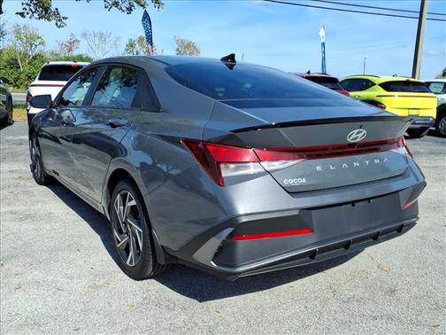 2025 Hyundai ELANTRA Sport