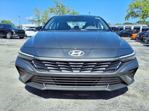 2025 Hyundai ELANTRA Sport