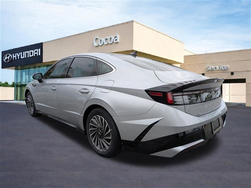 Aero Silver 2026 Hyundai SONATA Hybrid SE