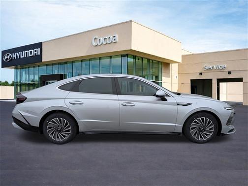 Aero Silver 2026 Hyundai SONATA Hybrid SE