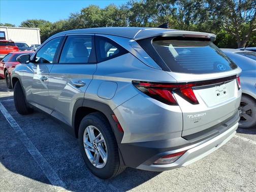 2025 Hyundai TUCSON SE