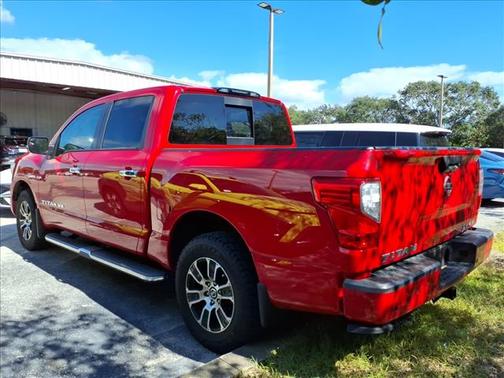2020 Nissan Titan SV