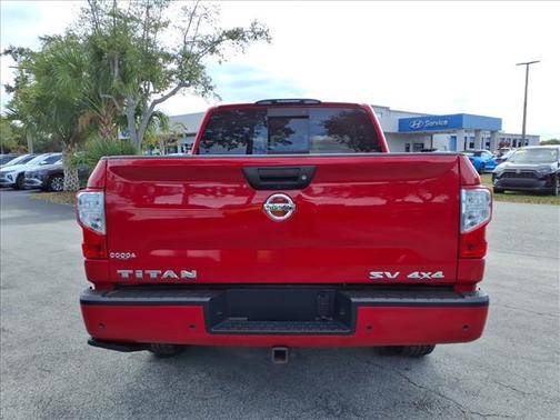 2020 Nissan Titan SV