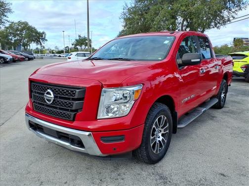 2020 Nissan Titan SV