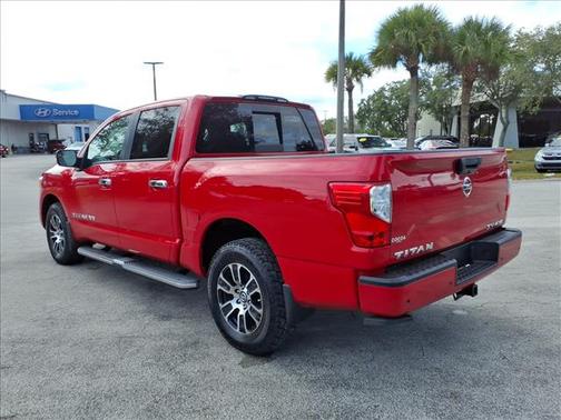 2020 Nissan Titan SV