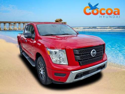 2020 Nissan Titan SV
