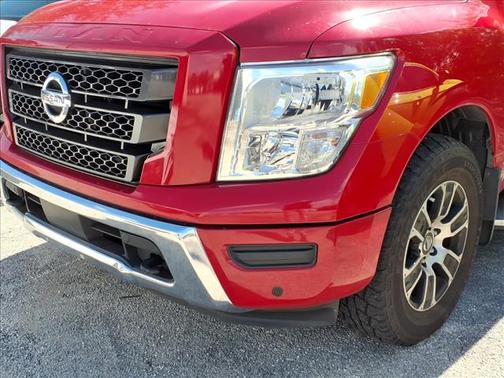 2020 Nissan Titan SV