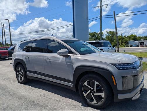 Cyber Gray 2026 Hyundai IONIQ 9 SE