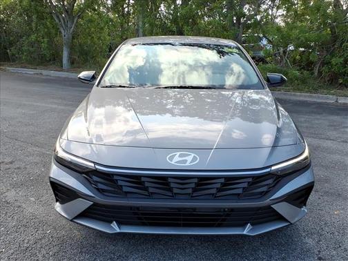 2026 Hyundai ELANTRA HEV SEL Sport
