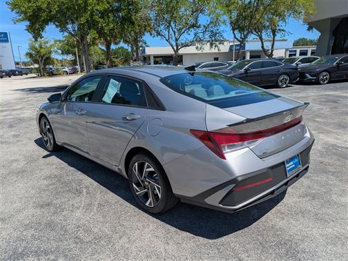 Fluid Metal 2025 Hyundai ELANTRA Sport