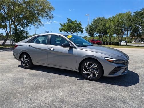 Fluid Metal 2025 Hyundai ELANTRA Sport