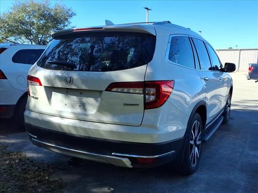 2019 Honda Pilot Touring 8-Passenger